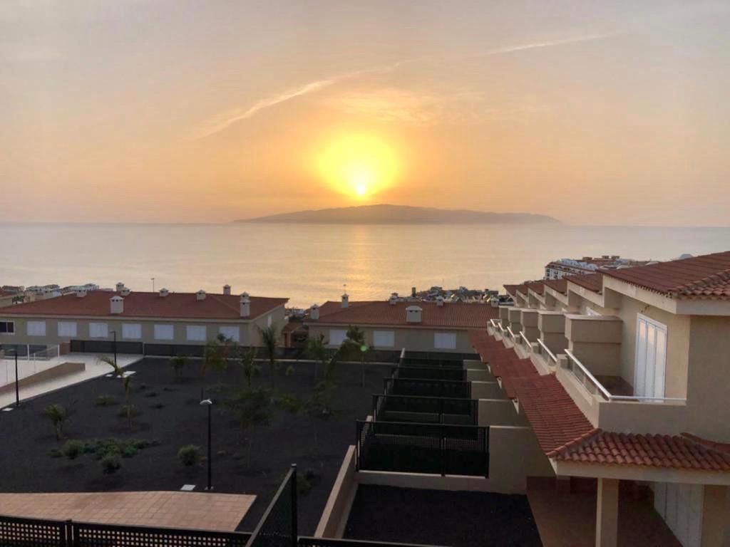 Gigantes Ocean View Apartment *